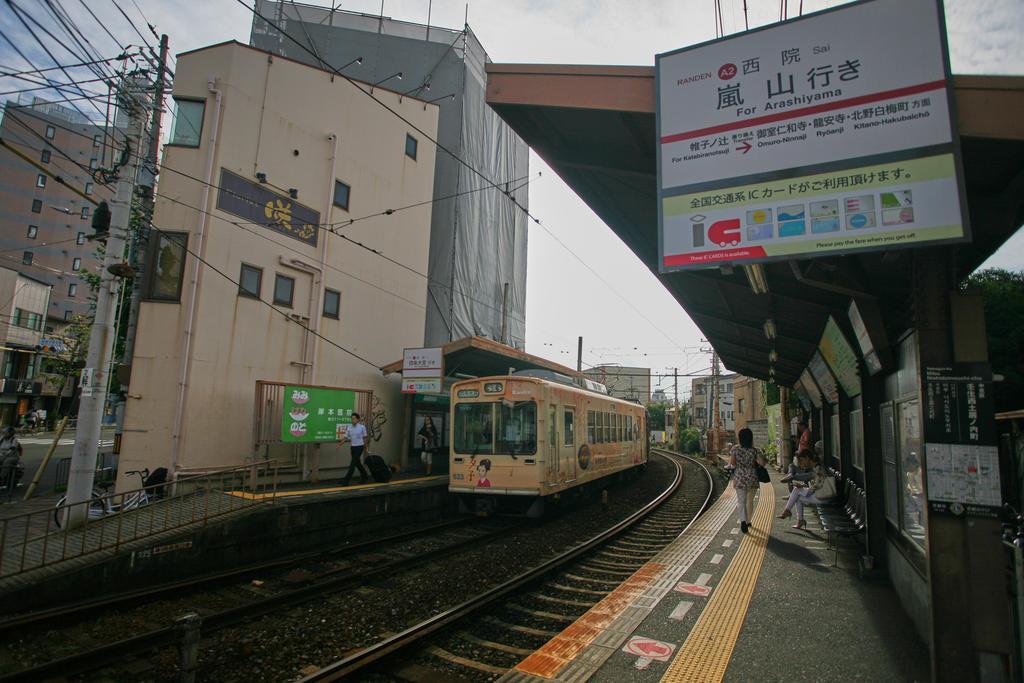 Sarangbang Hotel Kyoto Bagian luar foto