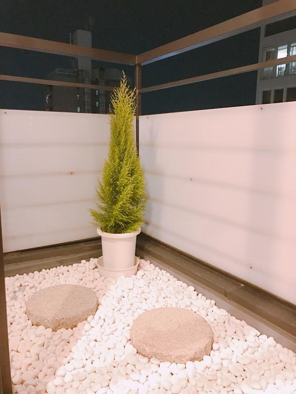 Sarangbang Hotel Kyoto Bagian luar foto